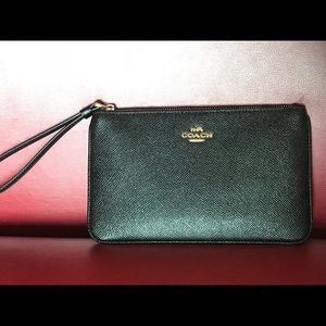 Coach-Black Large wristlet